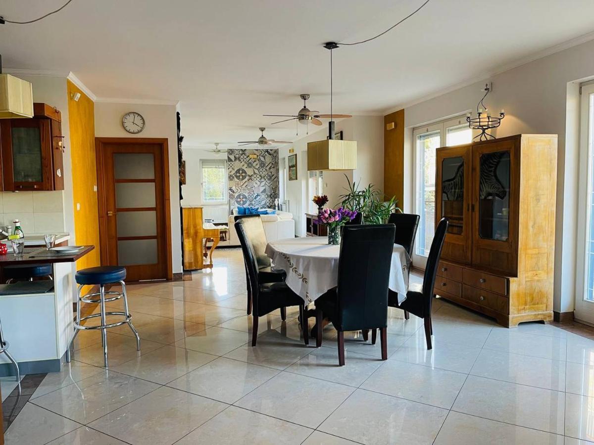 Rosehill Garden Family Villa With A Great Budapest View מראה חיצוני תמונה