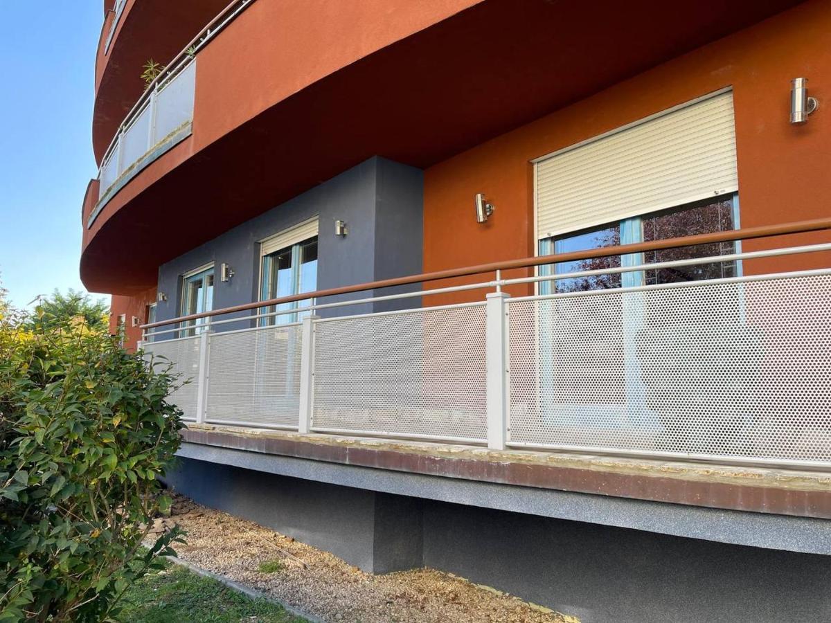 Rosehill Garden Family Villa With A Great Budapest View מראה חיצוני תמונה